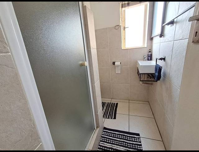 2 BEDROOM PROPERTY TO RENT IN NORTH BEACH